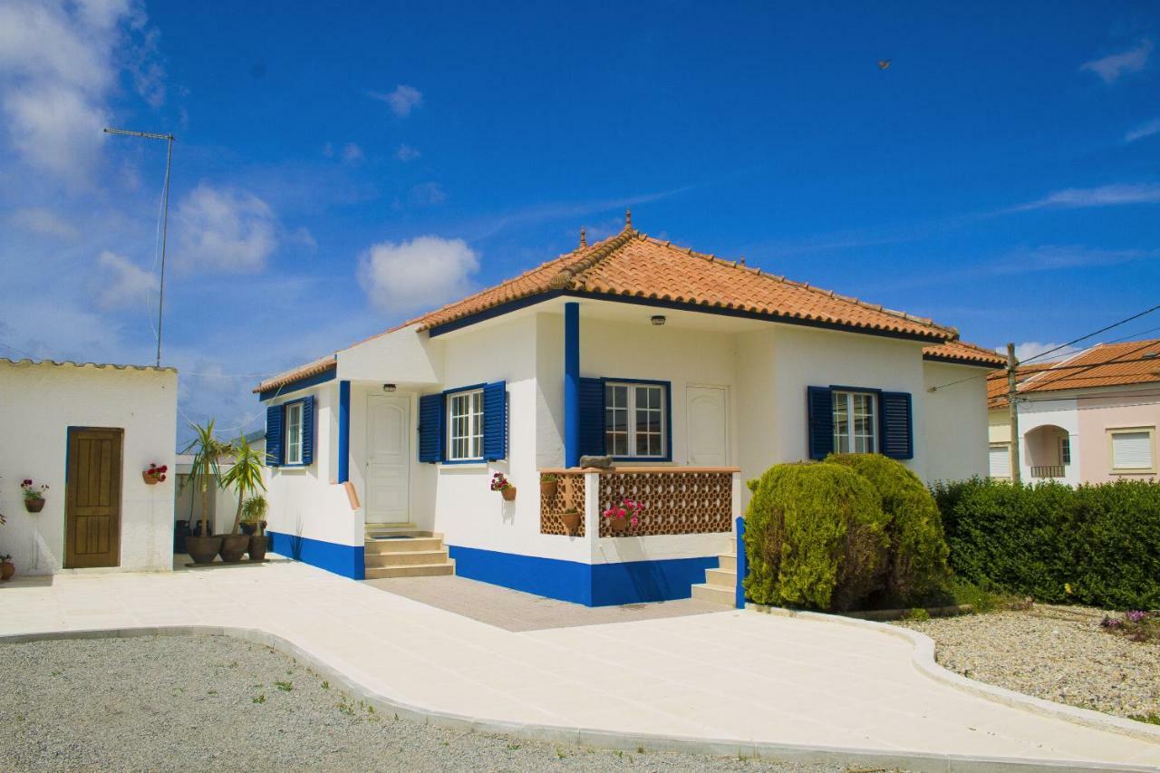 Casal Do Gois Guest House Atouguia Da Baleia Exteriör bild
